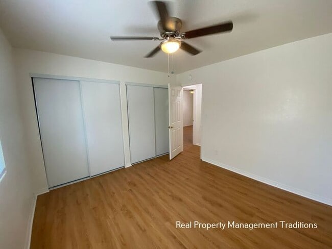 Building Photo - Upgraded 3 bedroom apartment in Rosamond!!!