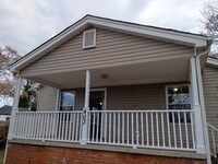 Building Photo - 403 Fair St