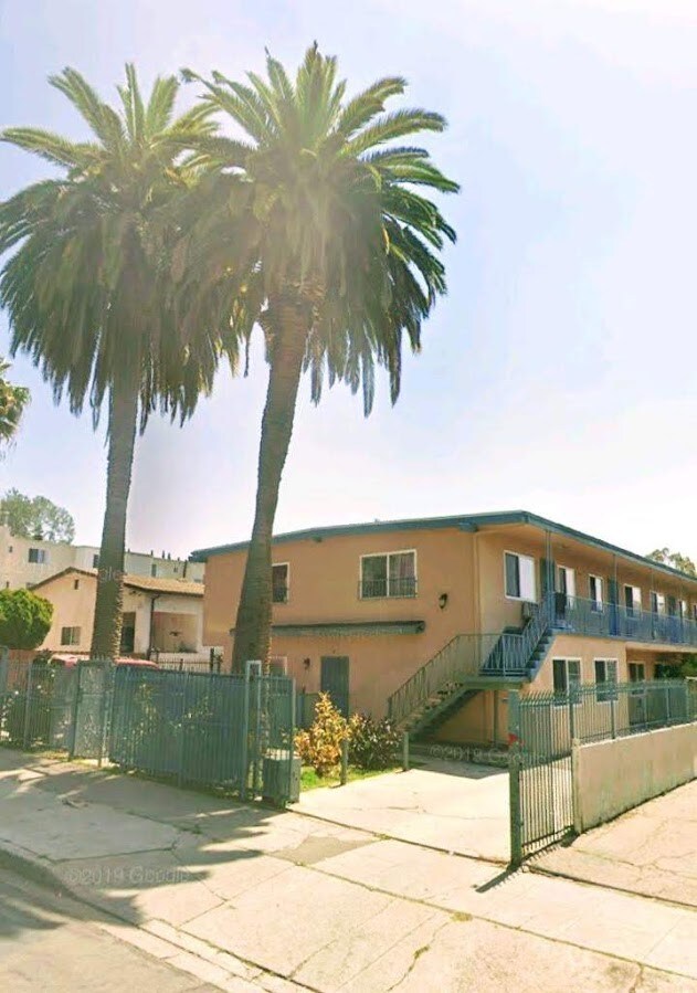 Primary Photo - 3332 Drew St