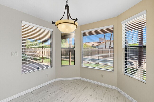 Building Photo - Scottsdale Ranch - Three Bedrooms and POOL!