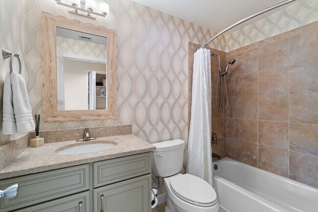 Building Photo - 3475 Oak Valley Rd NE