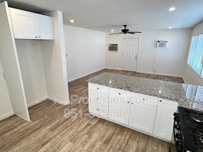Building Photo - 7773 Philbin Ave