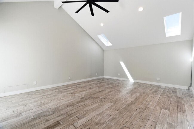 Building Photo - 4520 Park Cordero