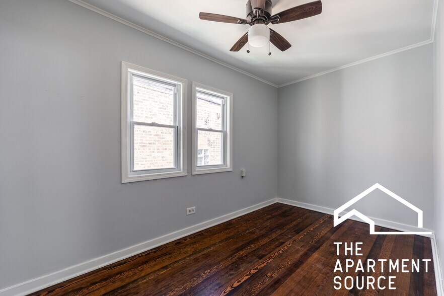 Building Photo - 5128 W Henderson St