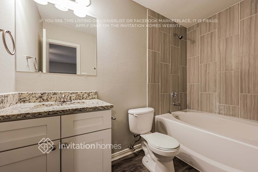 Building Photo - 704 Gibson St