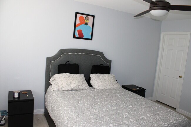 Master Bed - 7736 Allerton Ave