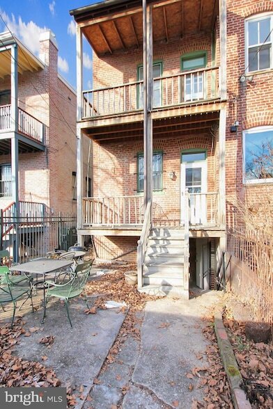 Building Photo - 1756 Park Rd NW