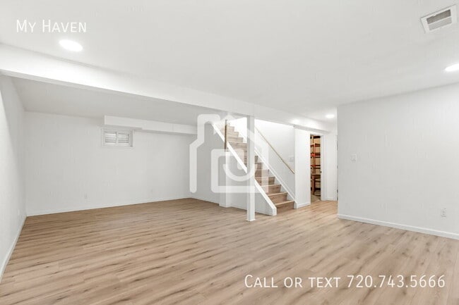 Building Photo - 1742 W 56th Ave