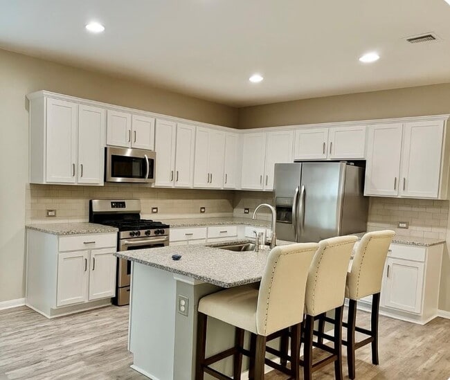 Building Photo - 305 Rusk Bluff Ave