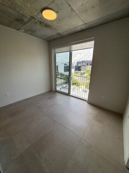 Building Photo - 171 NW 27th St