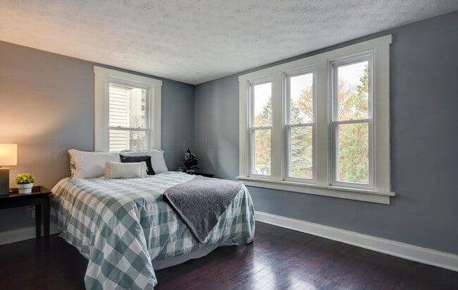 Building Photo - 1515 Hawthorne Ave