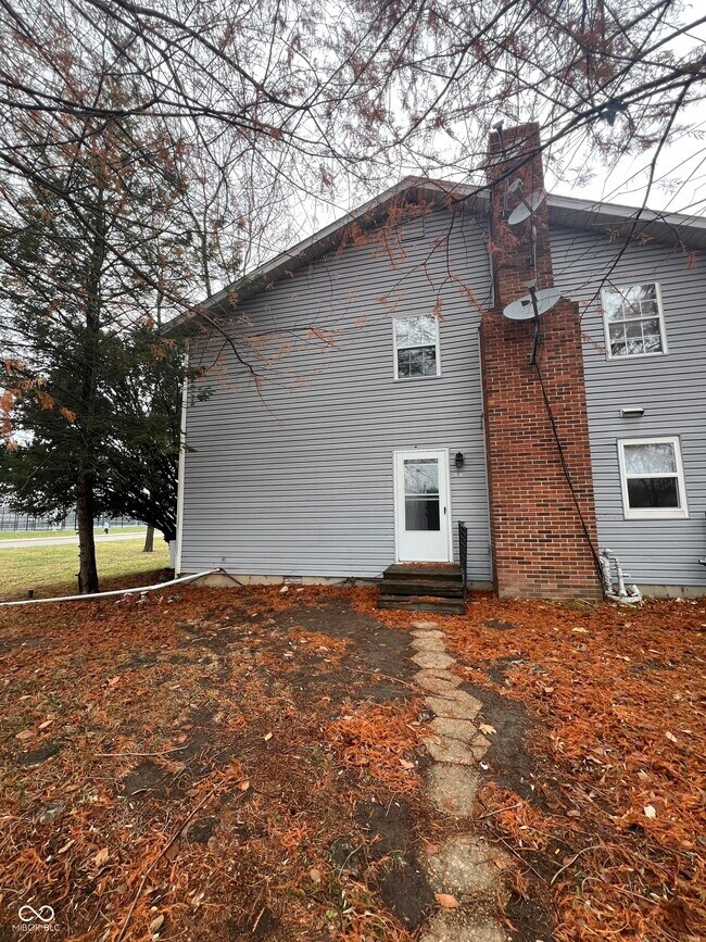 Primary Photo - 1310 Millerwood Ct