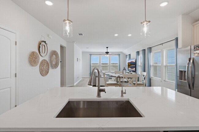 Building Photo - Bright 3-Bed Home with Island Kitchen, Private Patio, and Fenced Yard in New Braunfels