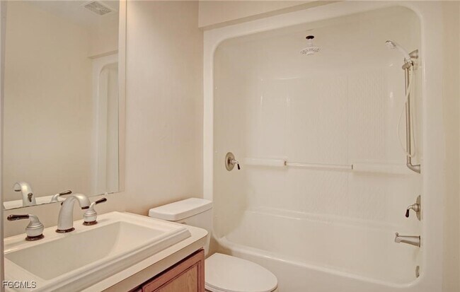 Building Photo - 1729 NE 21st St