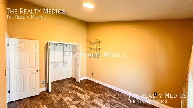 Building Photo - 7344 Grotto Ave