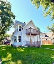 Building Photo - 427 S Prairie Ave