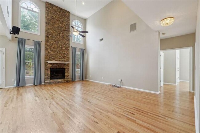 Building Photo - 1400 Prestige Valley Dr