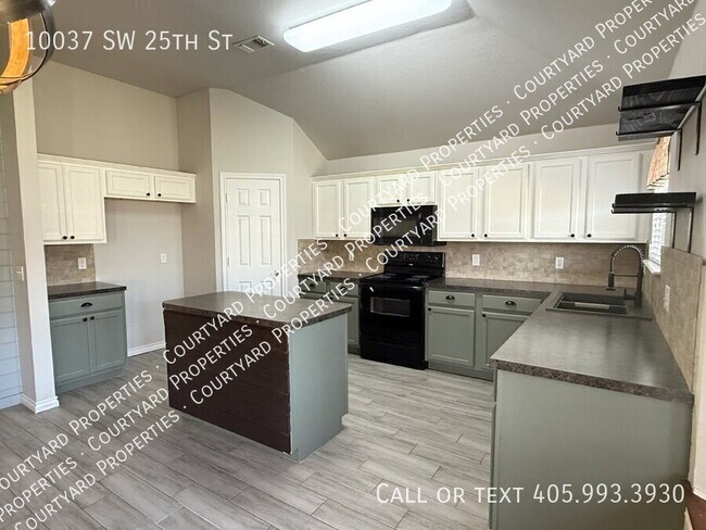 Building Photo - 10037 SW 25th St