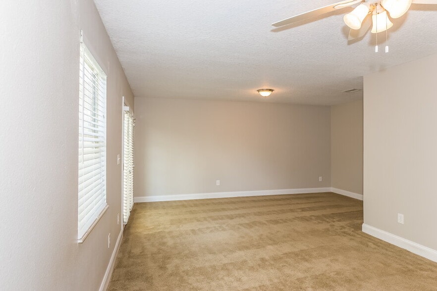 Building Photo - 7730 Allspice Cir W