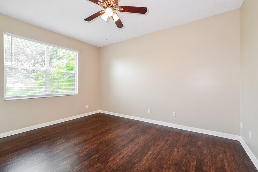 Building Photo - 4059 Boca Woods Dr