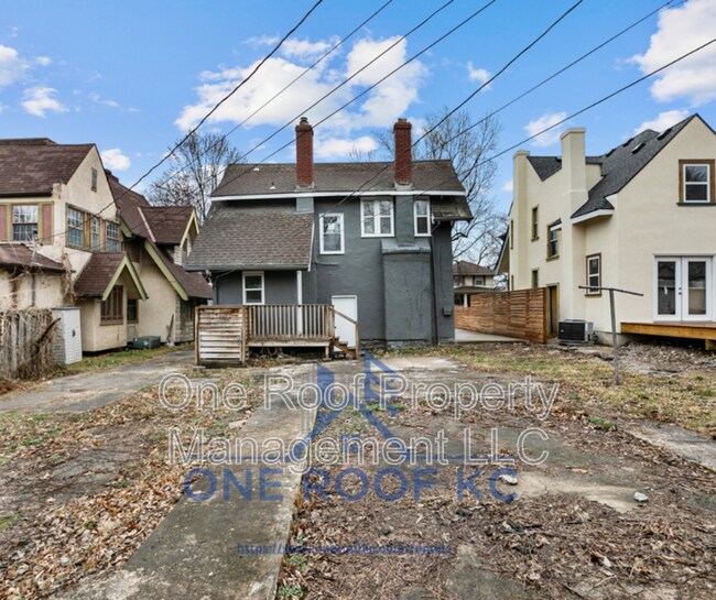 Building Photo - 416 N Elmwood Ave
