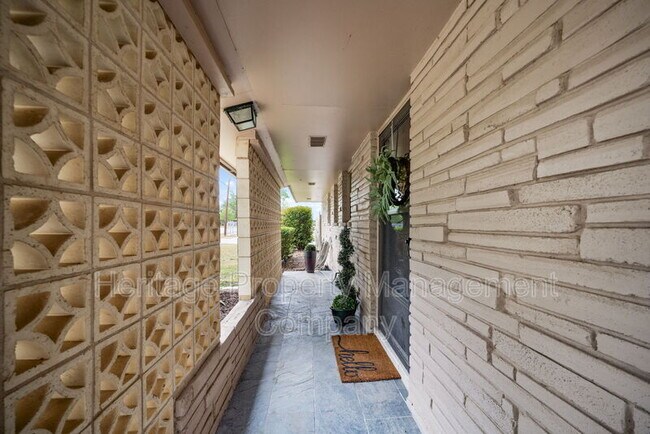 Building Photo - 434 Winfield Blvd