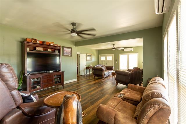 Building Photo - 340 E 3rd St