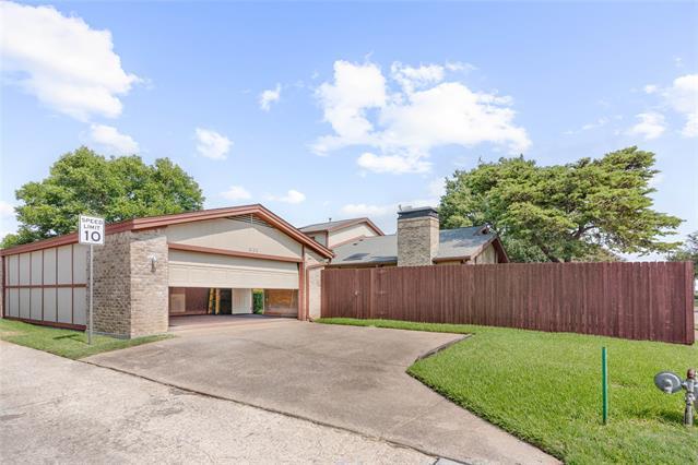 Building Photo - 2126 Auburn Dr