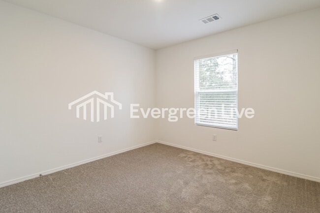 Building Photo - 163 Meadow Dr