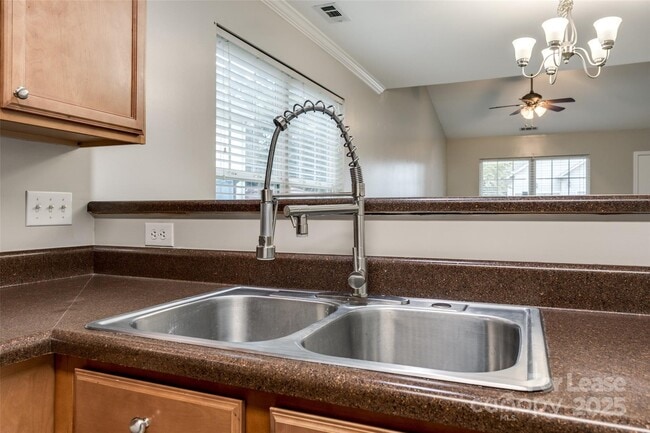 Building Photo - 410 Danielle Way