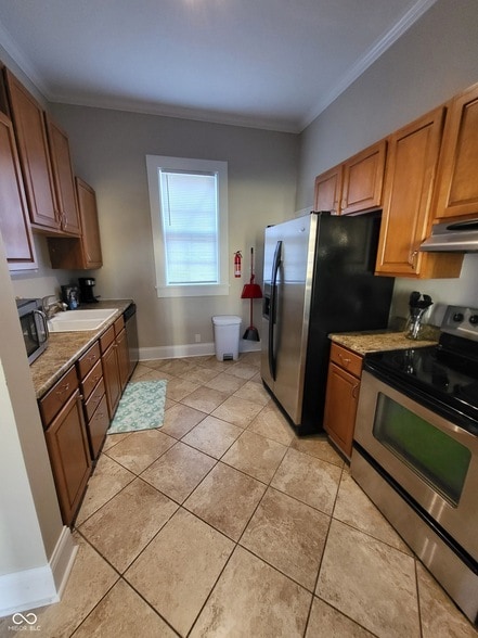 Building Photo - 1912 N Talbott St