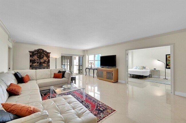 Building Photo - 111 N Pompano Beach Blvd