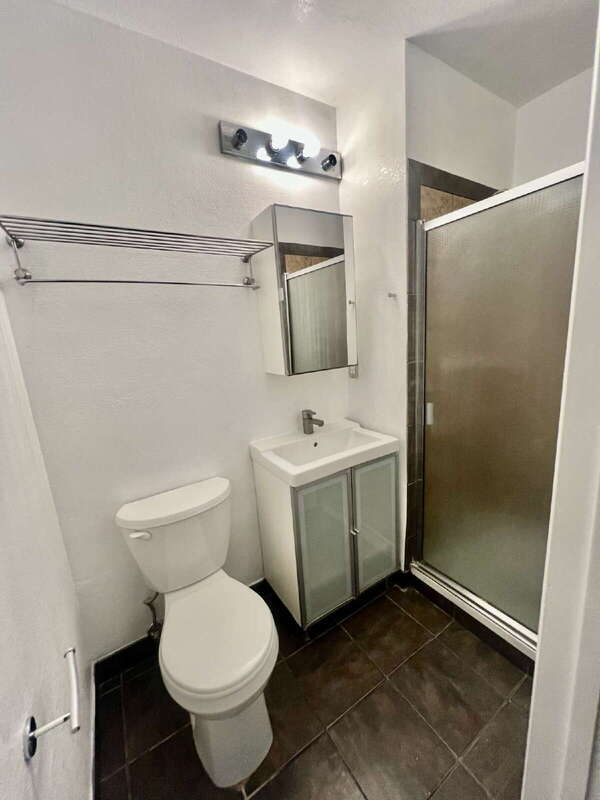 Building Photo - 280 Markham Ave