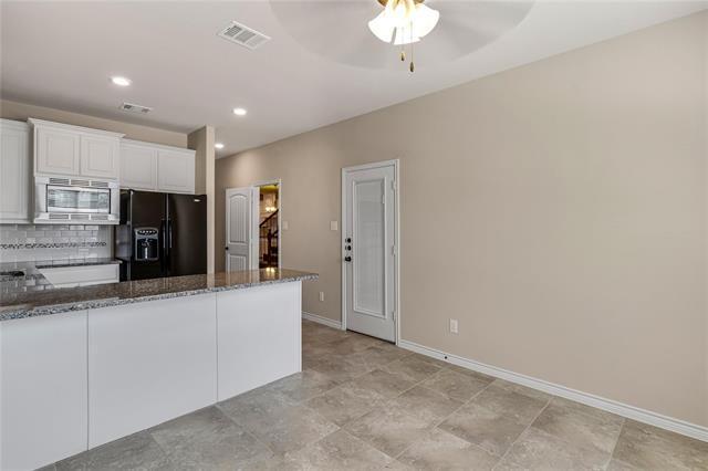 Building Photo - 3010 Lily Ln