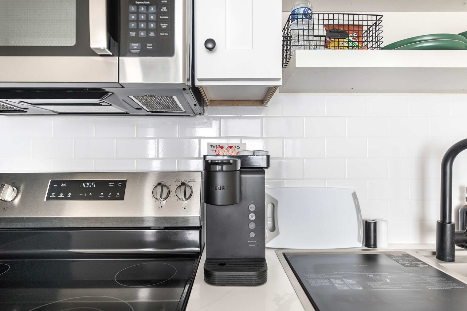 Building Photo - 781 Spring St