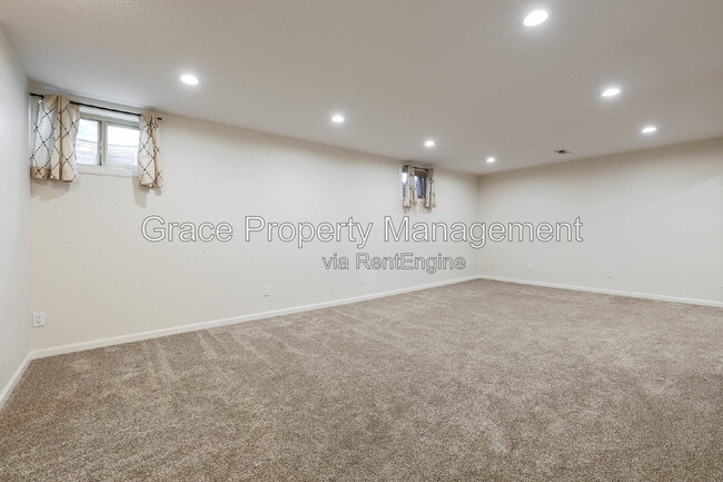 Building Photo - 12396 W Ohio Cir