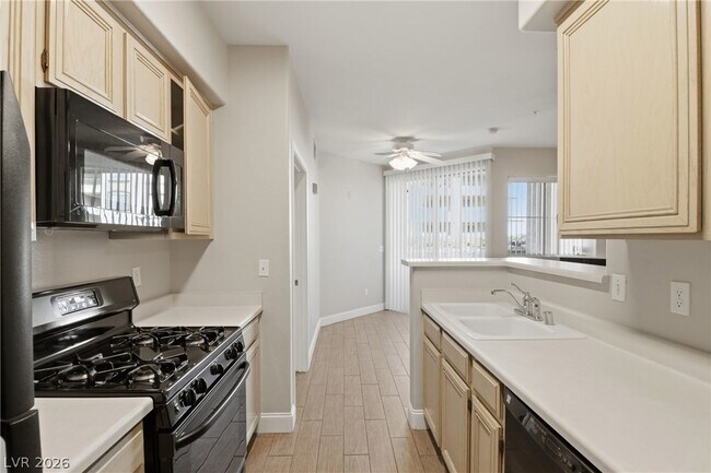 Building Photo - 7143 S Durango Dr