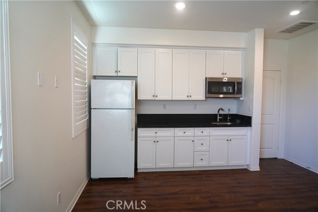 Building Photo - 16413 Rosa Linda Ln