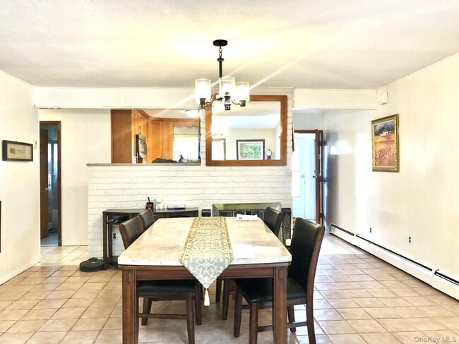 Building Photo - 7 7th St