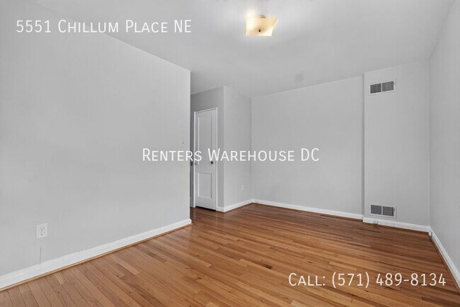 Building Photo - 5551 Chillum Pl NE