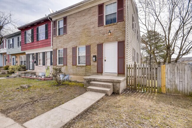 Building Photo - 1347 Harford Square Dr