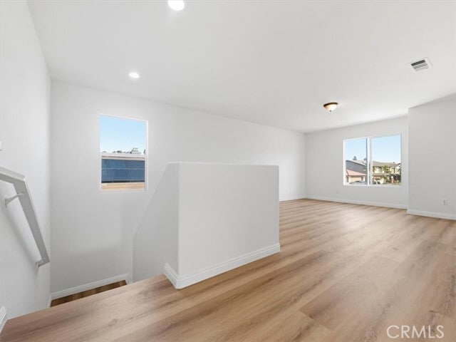 Building Photo - 2775 S Buena Vista Ave