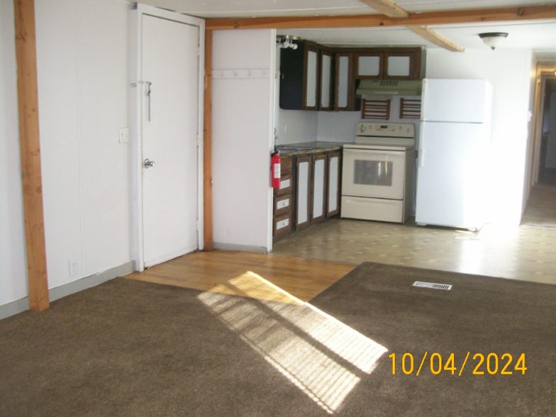 Building Photo - 3098 Springhill Rd