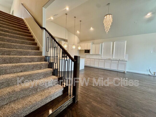 Building Photo - 2016 Remington Dr
