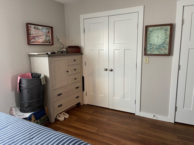 Bedroom with 2 closets - 22 Fennell St