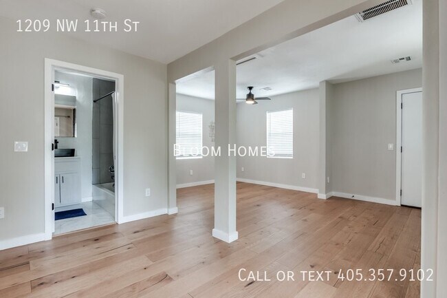 Building Photo - 1209 NW 11th St