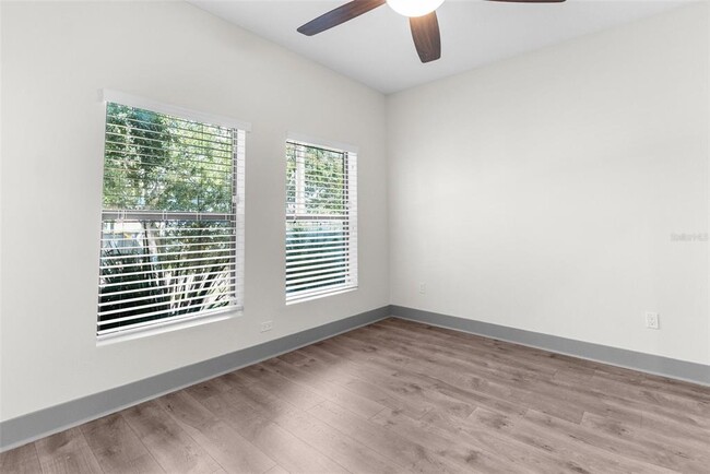 Building Photo - 4810 W McElroy Ave