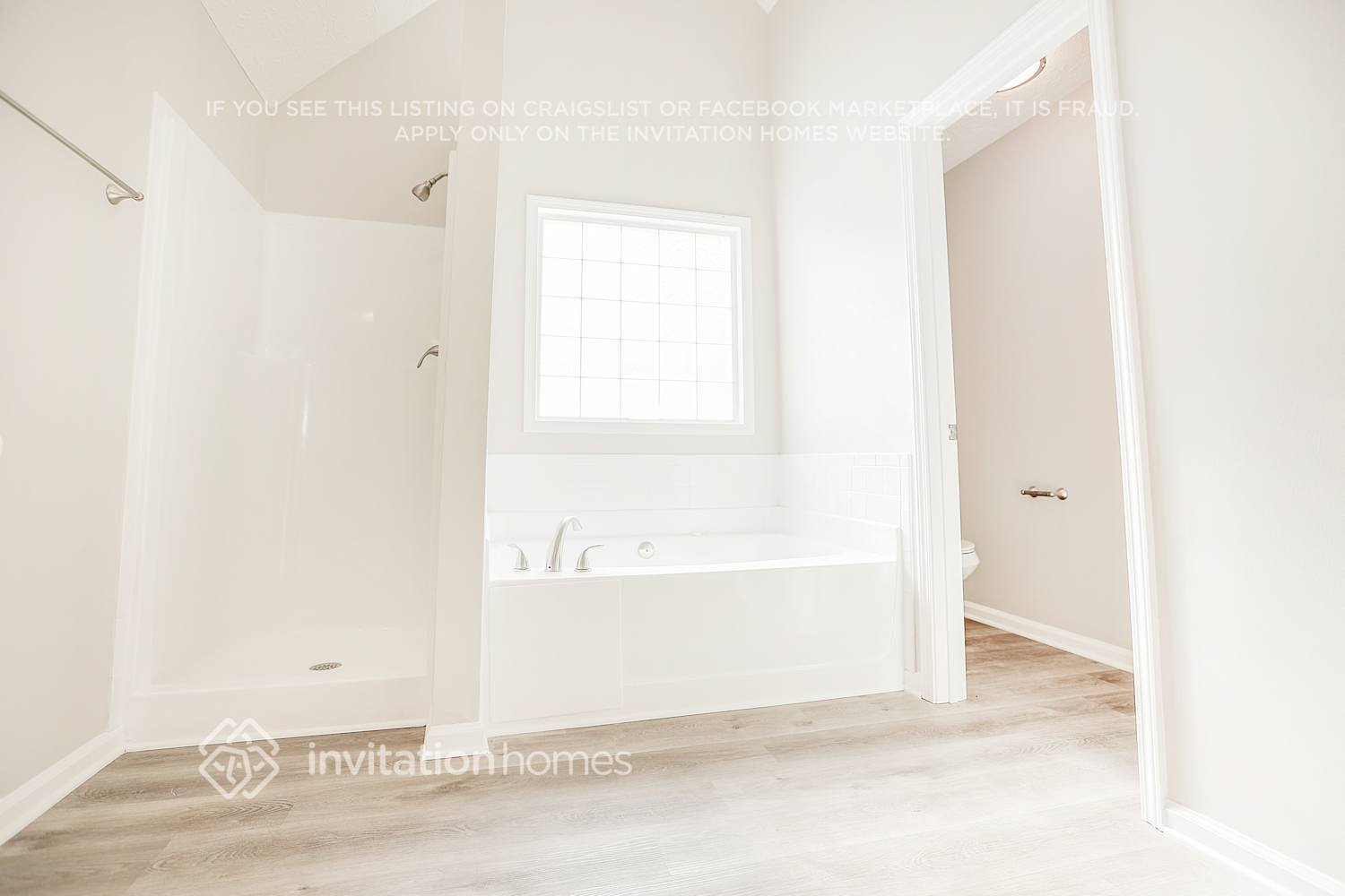 Building Photo - 17 Hollow Springs Ln