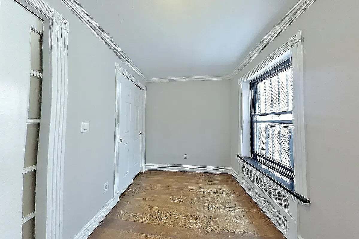 Building Photo - 345 W 53rd St