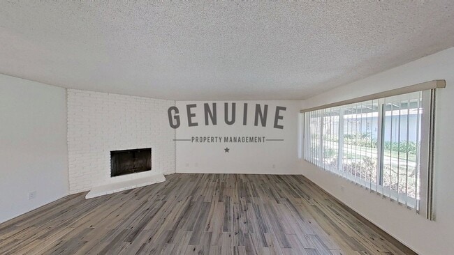 Building Photo - 1107 W Memory Ln